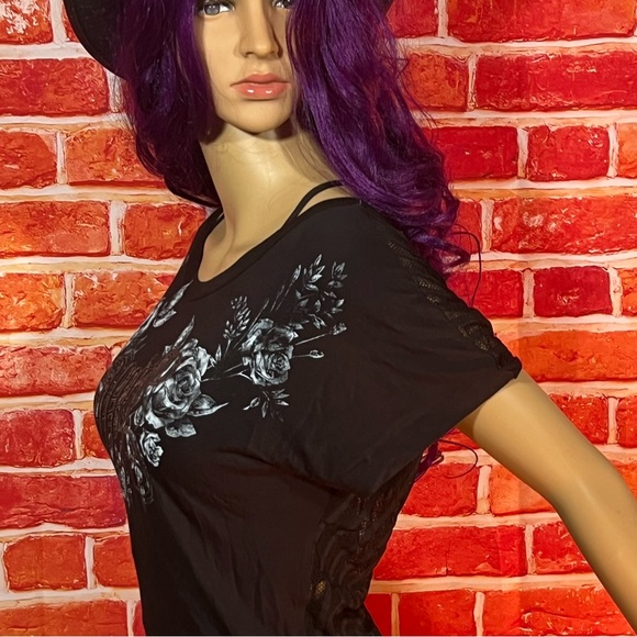 Affliction Women’s T-Shirt - Picture 2 of 12